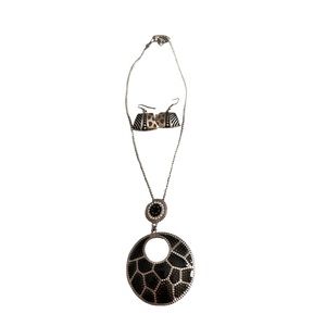 Women’s Silver and Black Necklace and Earrings Set